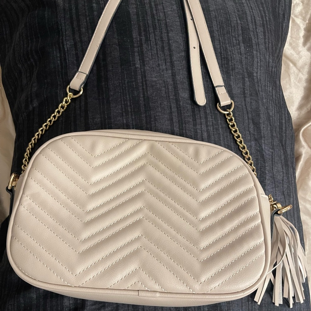 Crossbody purse